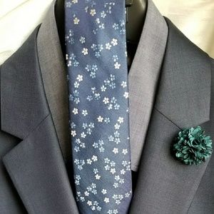 EXPRESS MODERN TIE